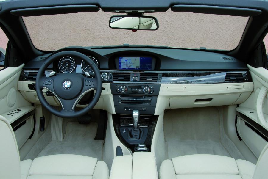  BMW 3-Series Convertible 2007 года  (фото 99 из 239)